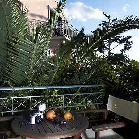 Dafnoudi Apartmanhotel 2*
