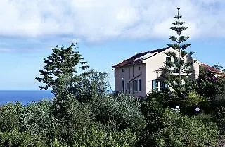Aparthotel Dafnoudi Antipata (Erisos)