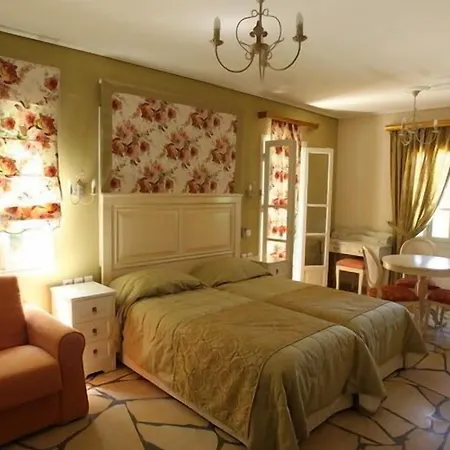 Dafnoudi Apart Otel Antipata (Erisos)