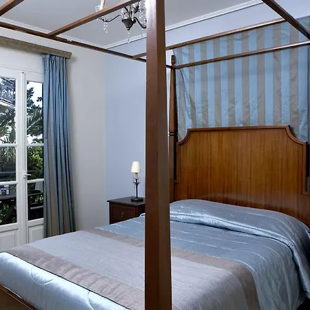 Dafnoudi Apart Otel Antipata (Erisos)