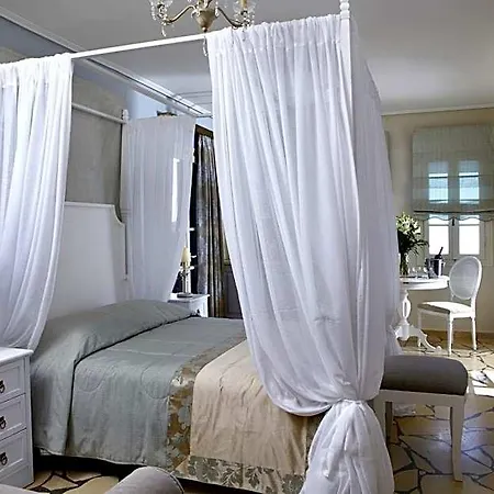 Dafnoudi Apart Otel Antipata (Erisos)