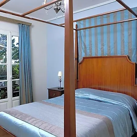 Dafnoudi Apart Otel Antipata (Erisos)
