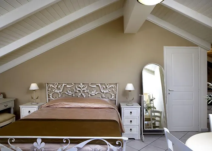 Dafnoudi Aparthotel Antipata (Erisos)