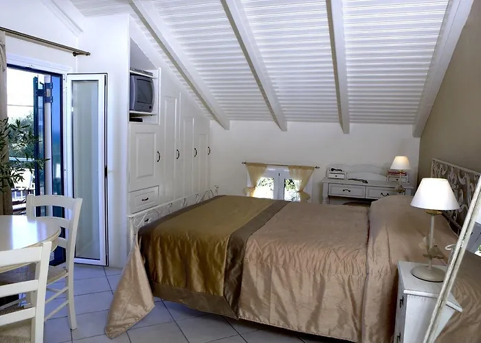 Aparthotel Dafnoudi 2*