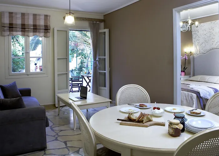 Dafnoudi Aparthotel Antipata (Erisos)