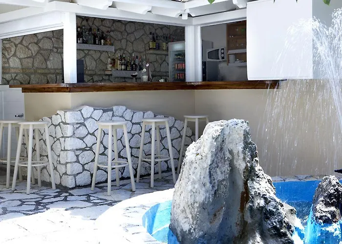 Aparthotel Dafnoudi 2*