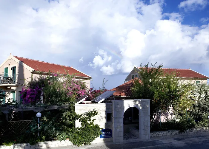 Dafnoudi Aparthotel 2*