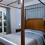 Dafnoudi Apart-hotel Antipata (Erisos)